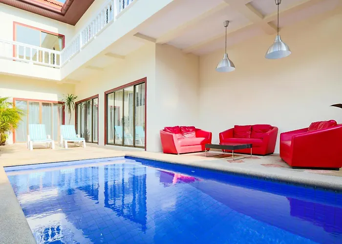 Avoca Pool Villas