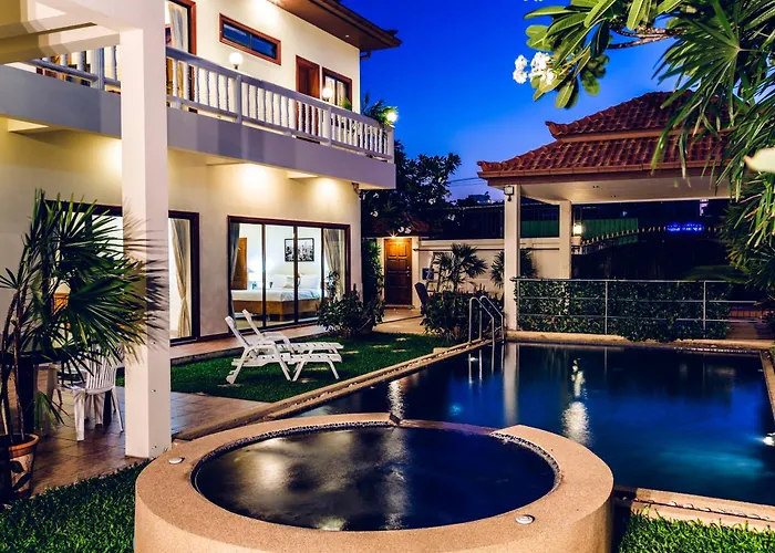Avoca Pool Villas